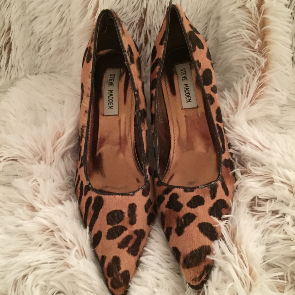 Steve Madden leopard calf hair pumps
